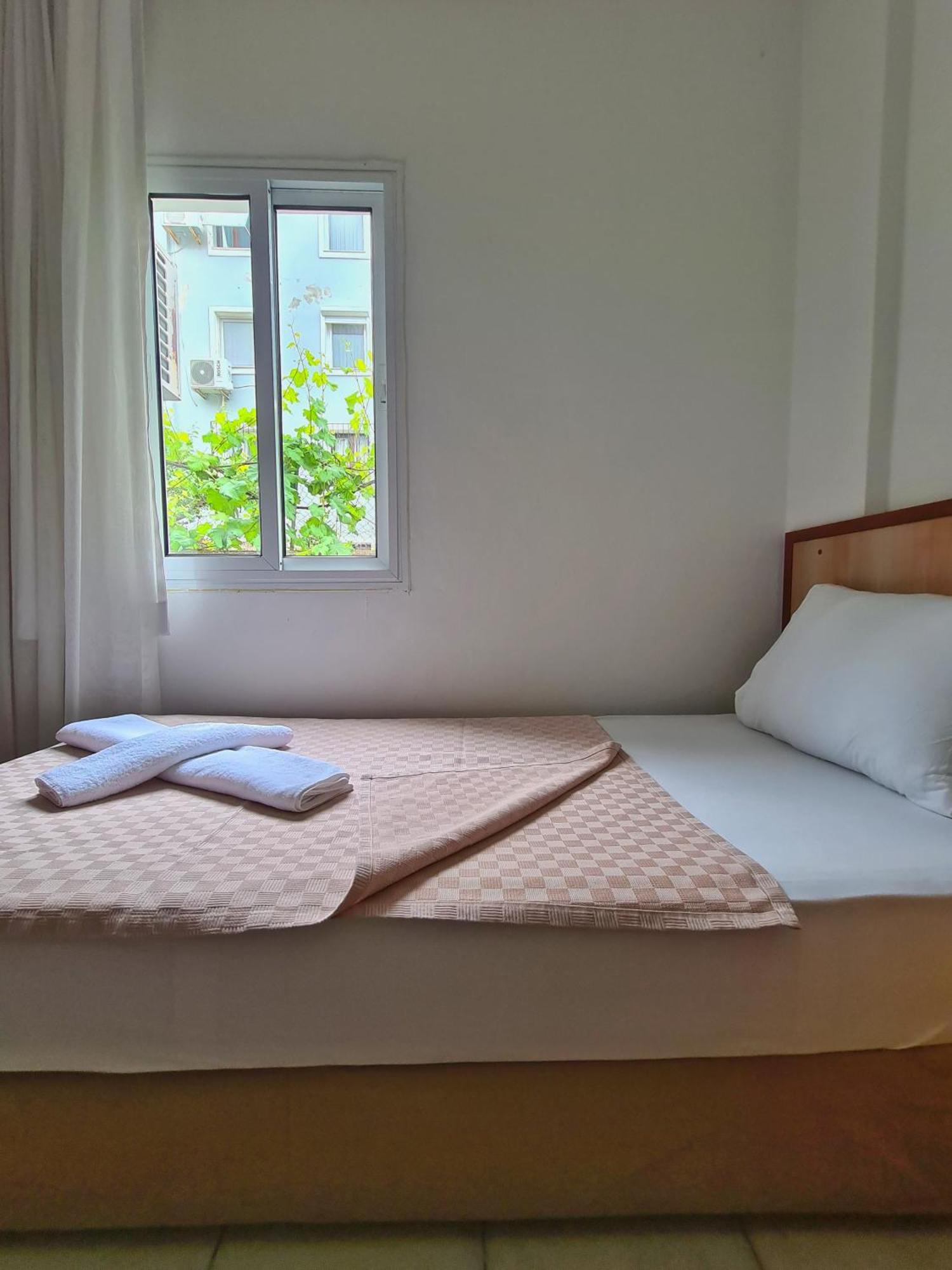Fora Apart Otel Çeşme Exterior foto
