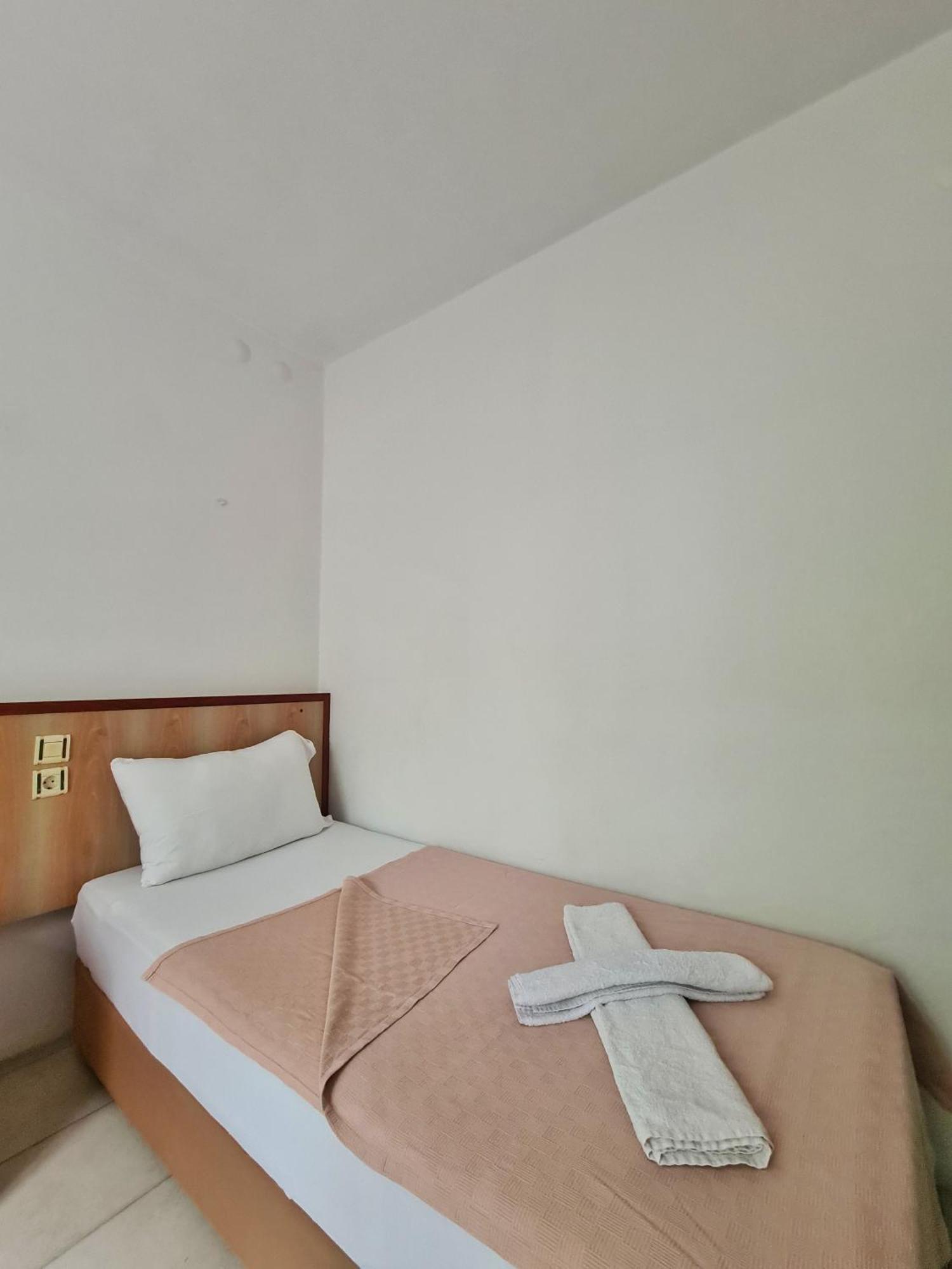 Fora Apart Otel Çeşme Exterior foto